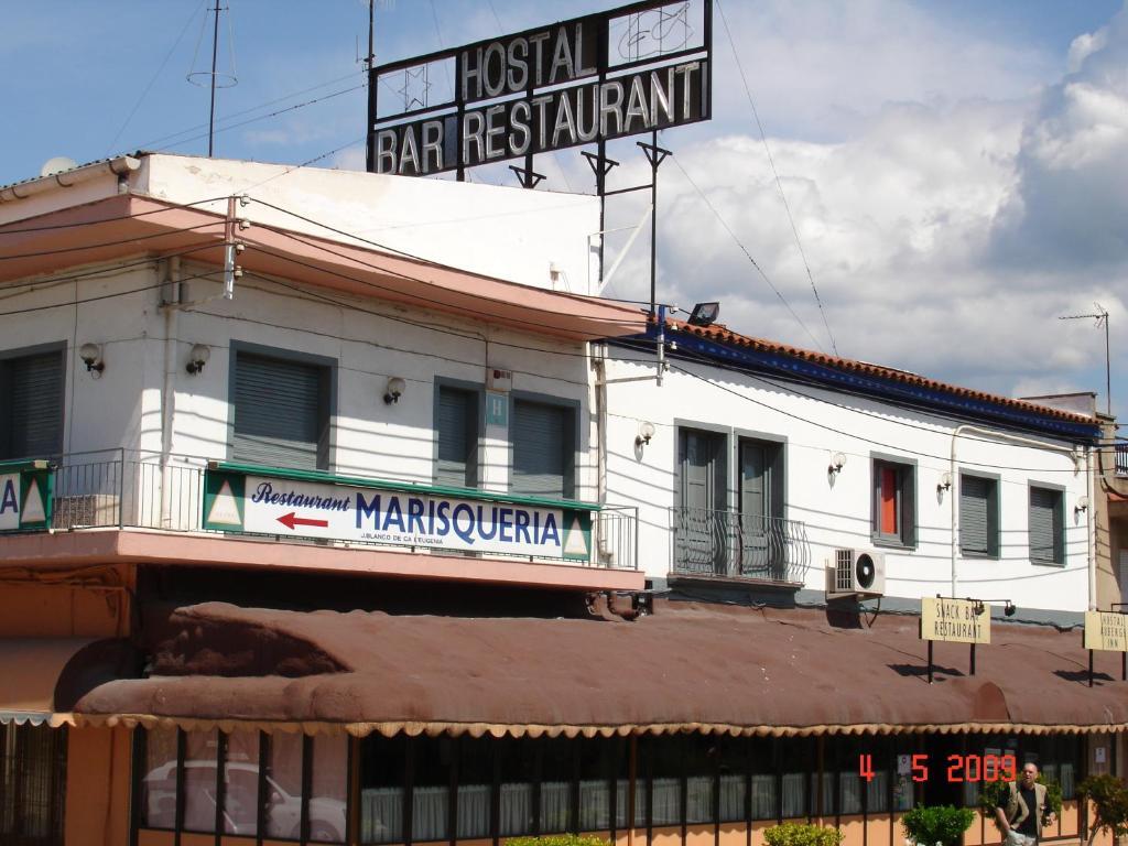 Hostal Can Blanco Саррья-де-Тер Экстерьер фото