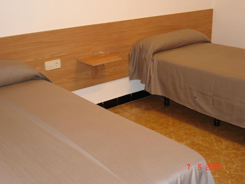Hostal Can Blanco Саррья-де-Тер Экстерьер фото